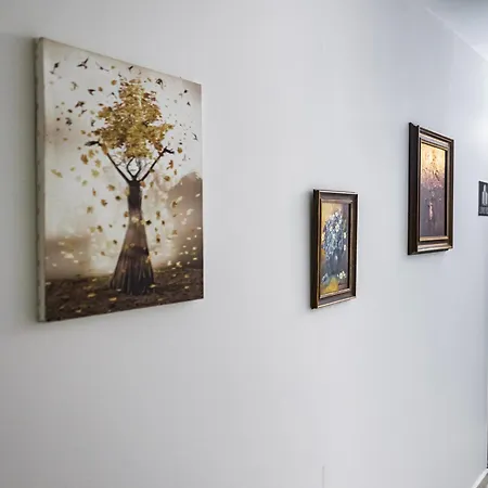 Luximo Apartment *